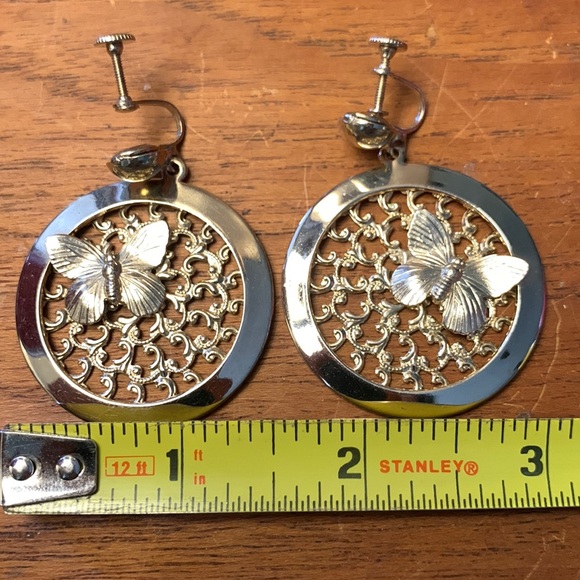 60’s GOLD BUTTERFLY FILIGREE DOORKNOCKER EARRINGS - Picture 6 of 8